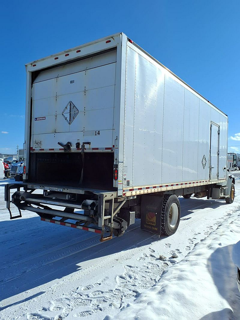 2018 Freightliner M2 106