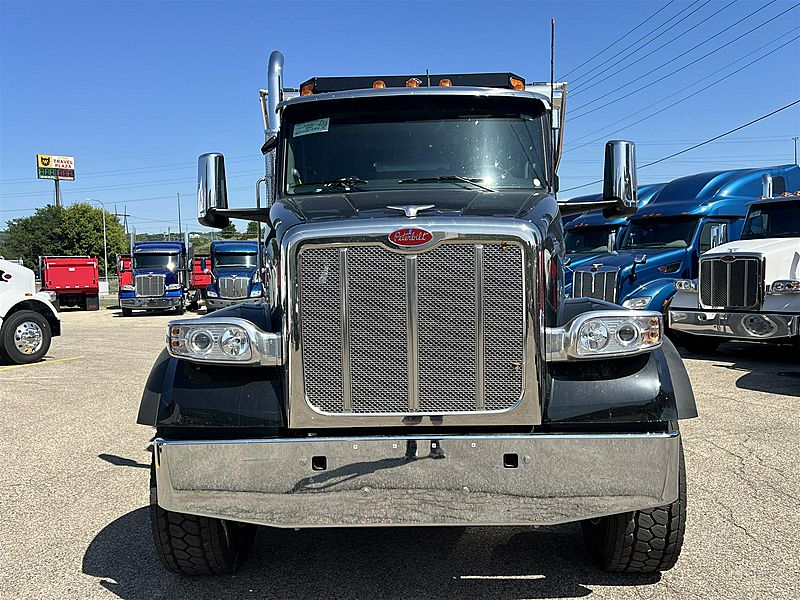 2027 Peterbilt 567