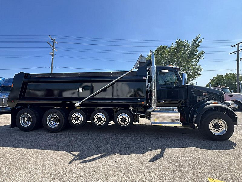 2027 Peterbilt 567