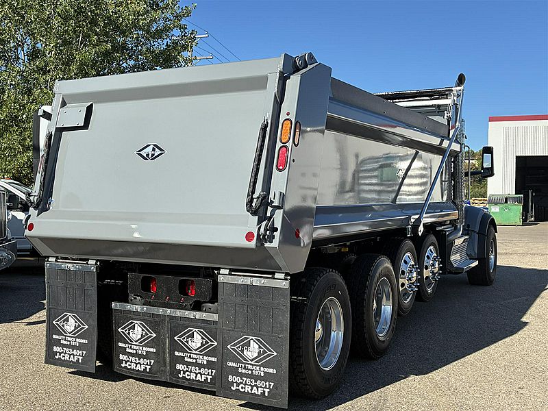 2027 Peterbilt 567
