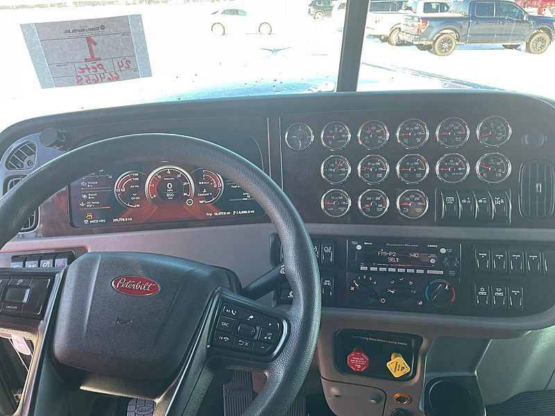 2024 Peterbilt 389