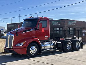 2023 Kenworth T680 - Daycab