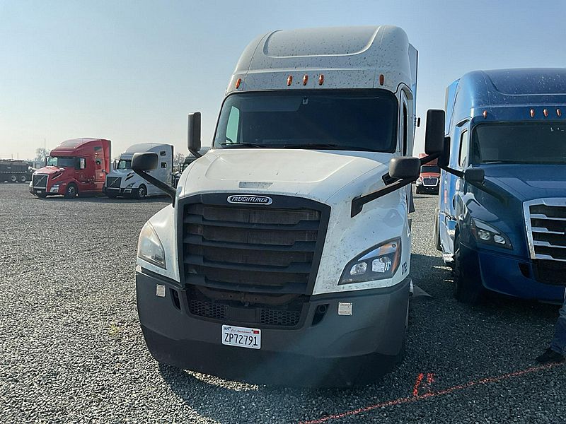 2020 Freightliner Cascadia