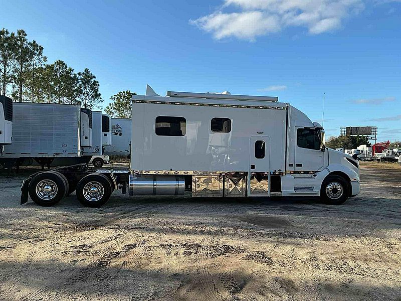 2024 Volvo VNL