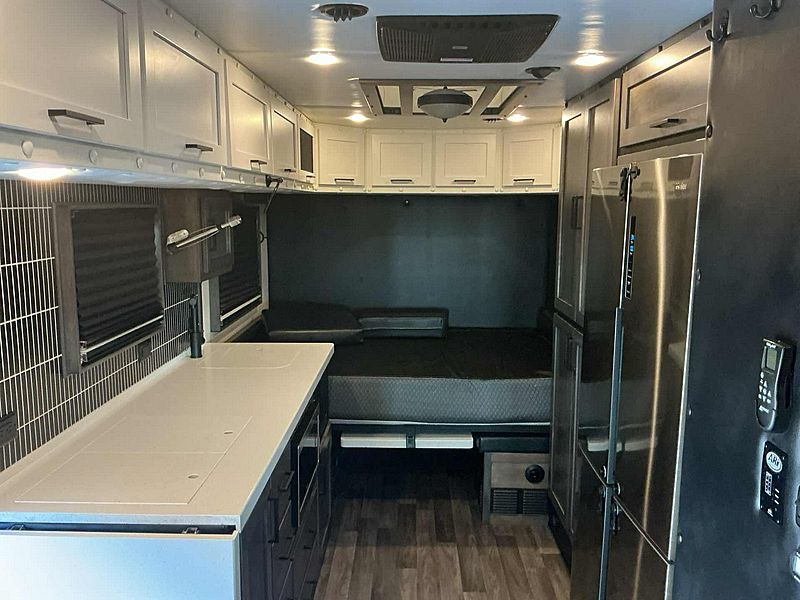 2024 Volvo VNL