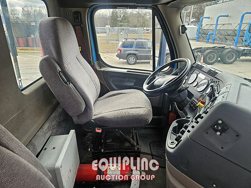 2016 Freightliner CASCADIA