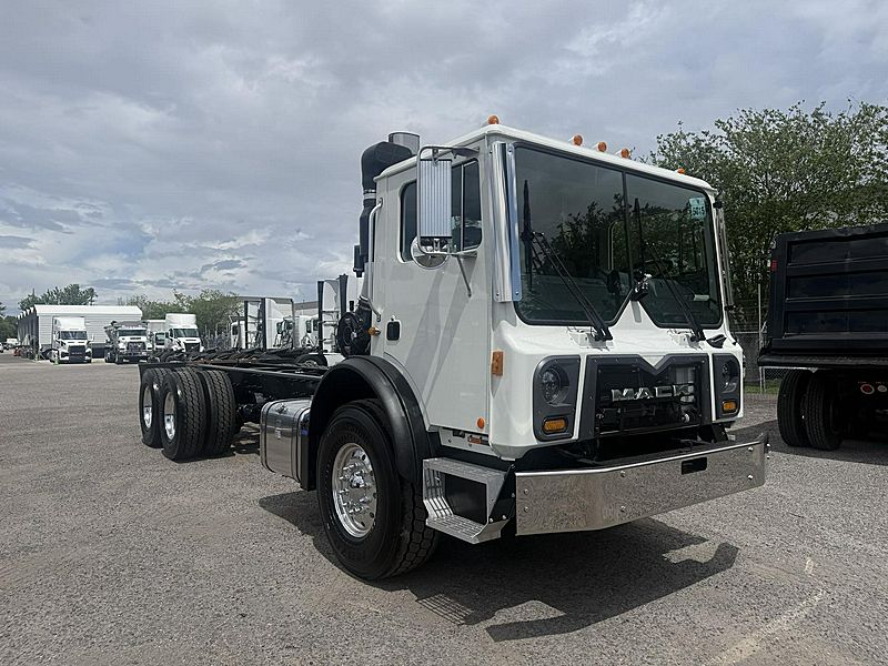 2026 Mack TE64
