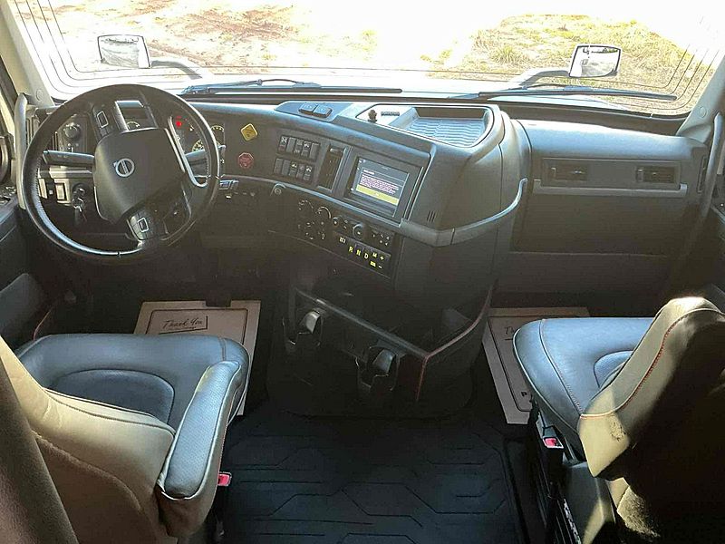 2024 Volvo 