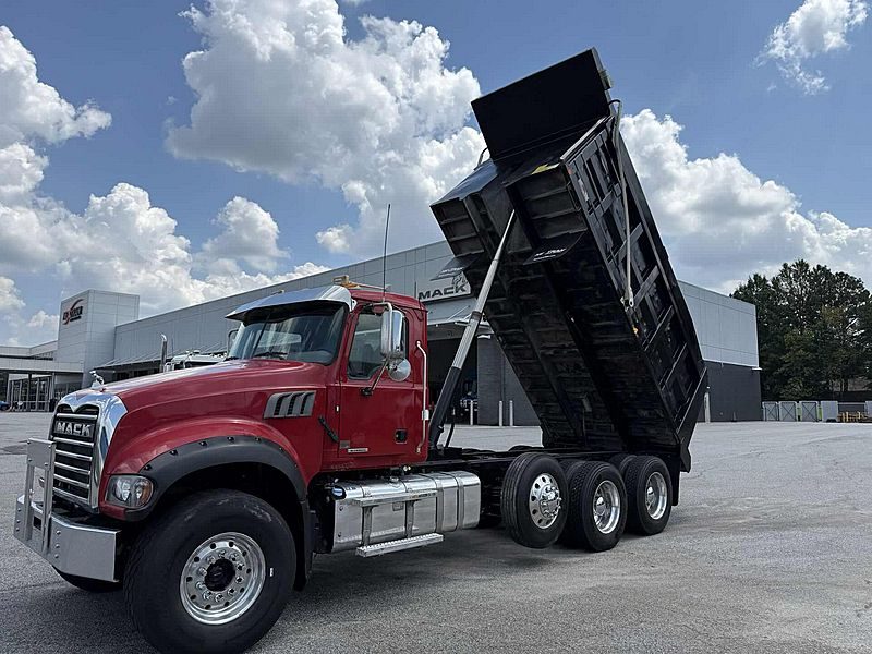 2019 Mack GR84F