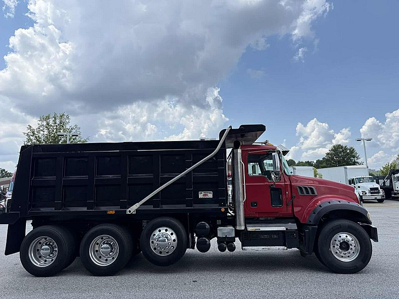 2019 Mack GR84F