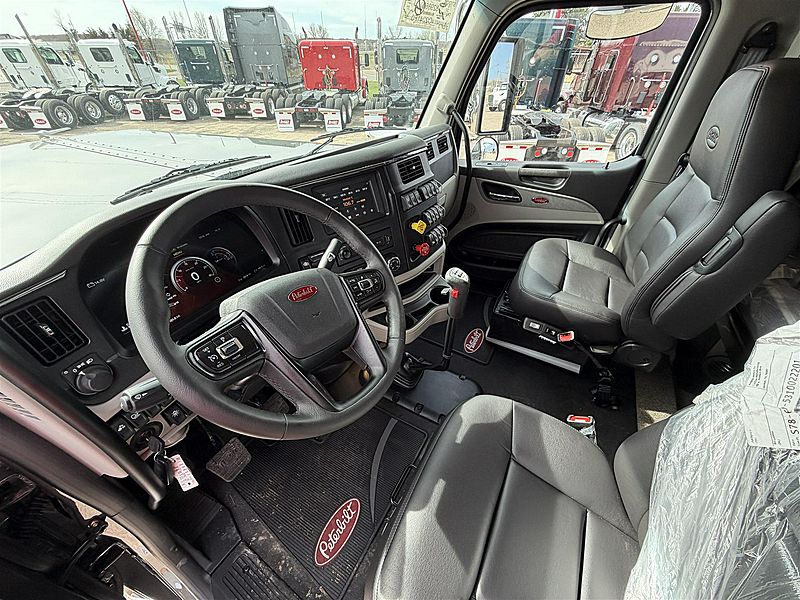 2027 Peterbilt 589