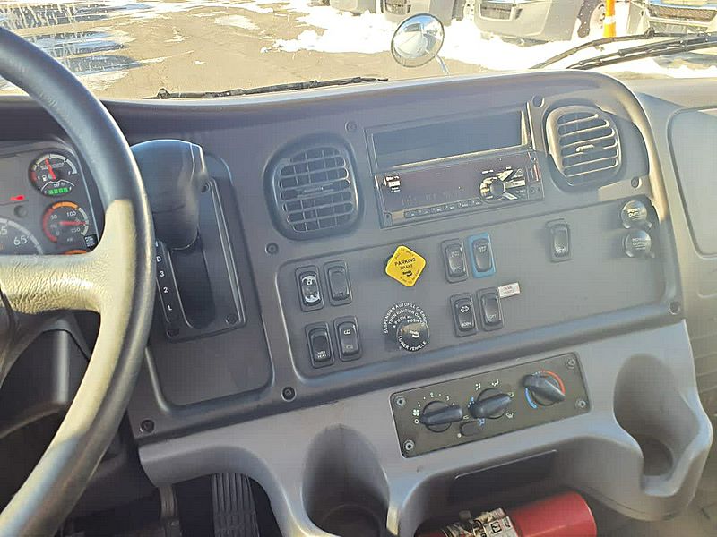 2020 Freightliner M2 106