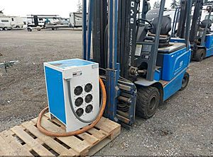 2022 BYD ECB25 - High-Capacity Forklift