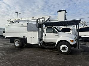2013 Ford F-750 - Bucket Truck
