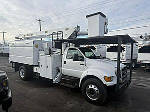 2015 Ford F-750 - Bucket Truck