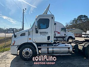 2014 Freightliner Cascadia 113