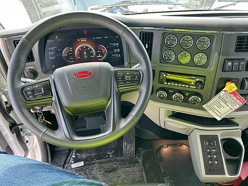 2026 Peterbilt 567