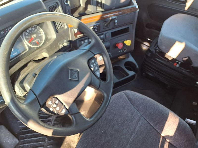 2019 International LT625