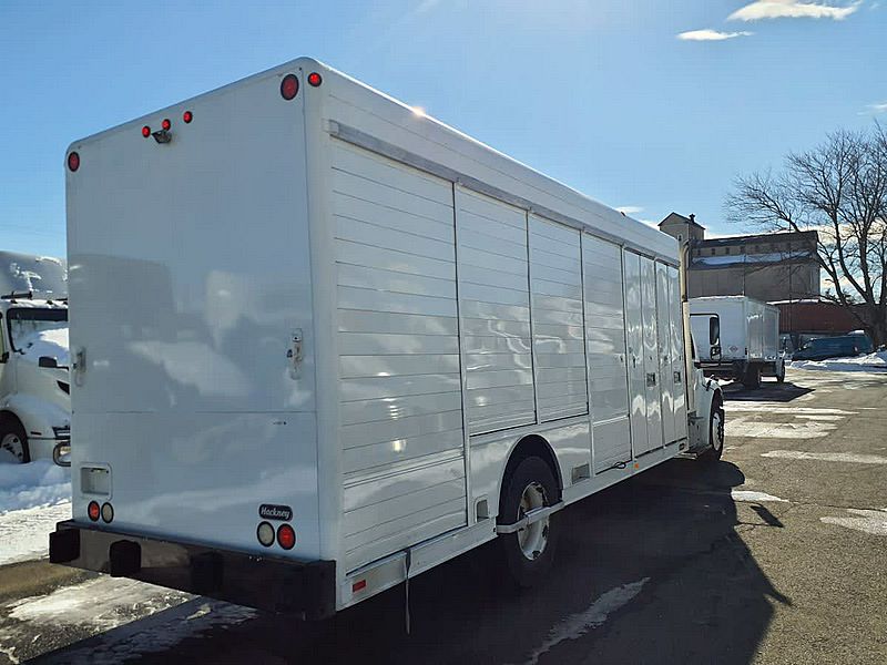 2014 Freightliner M2 106
