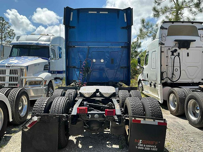 2020 International LT625