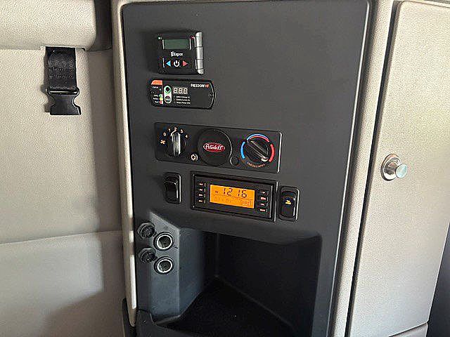 2024 Peterbilt 579