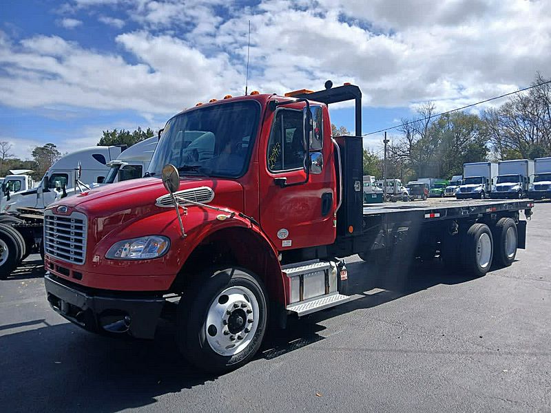 2020 Freightliner M2 106