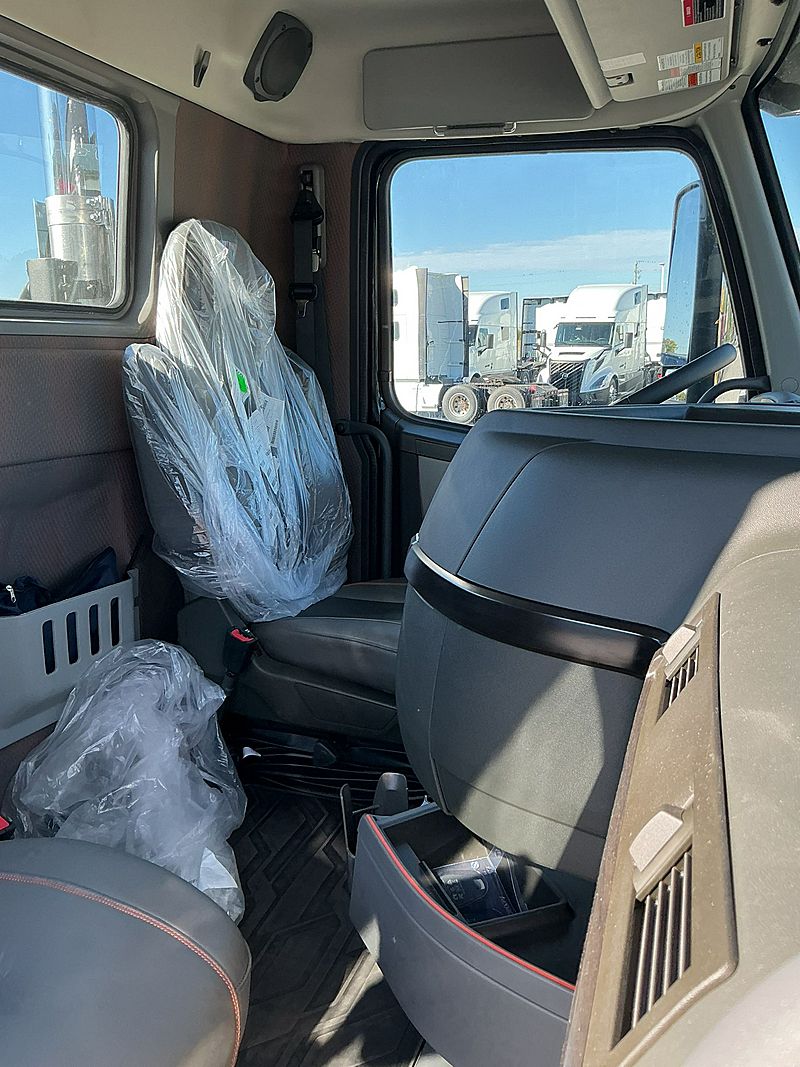 2026 Volvo VNL