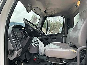 2019 Freightliner M2