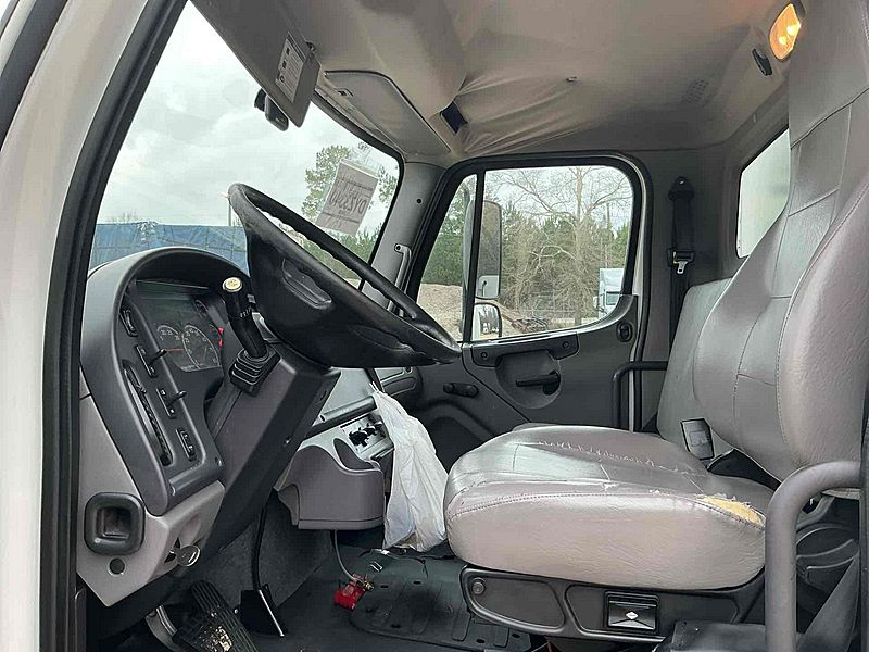 2019 Freightliner M2