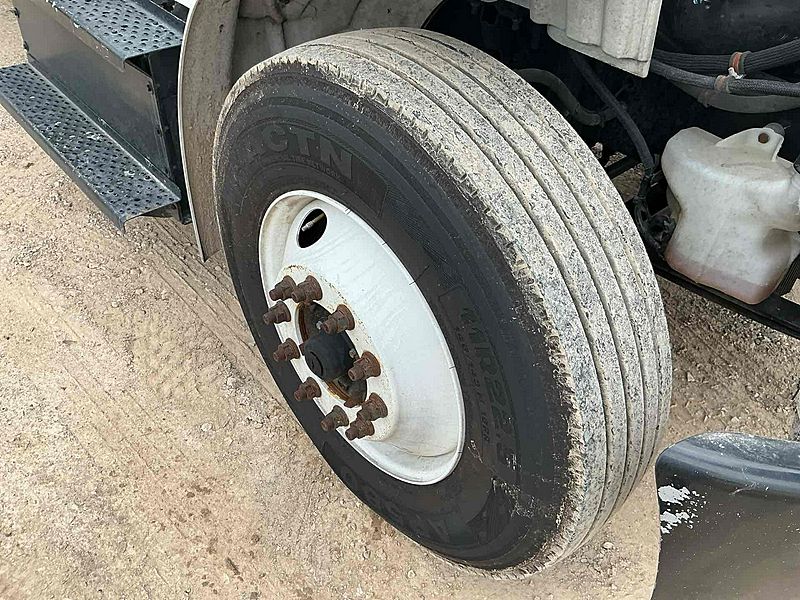 2019 Freightliner M2