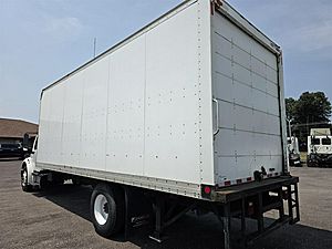 2013 Freightliner M2