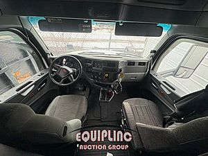 2017 Peterbilt 579