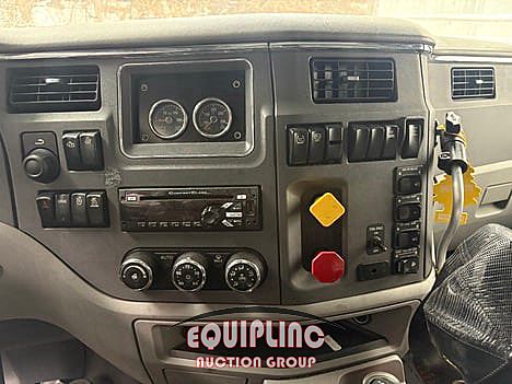 2017 Peterbilt 579