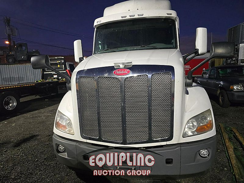 2017 Peterbilt 579