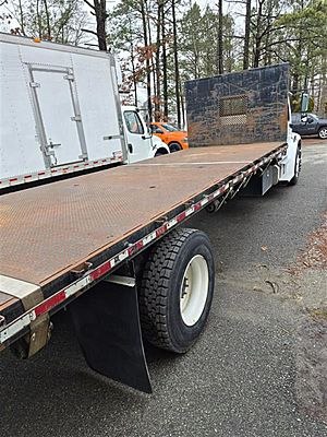 2017 Freightliner M2 106