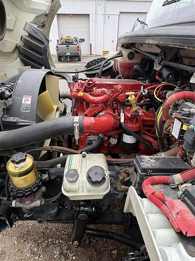 2020 Freightliner M2 106