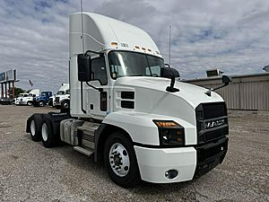 2019 Mack Anthem AN64T - Day Cab