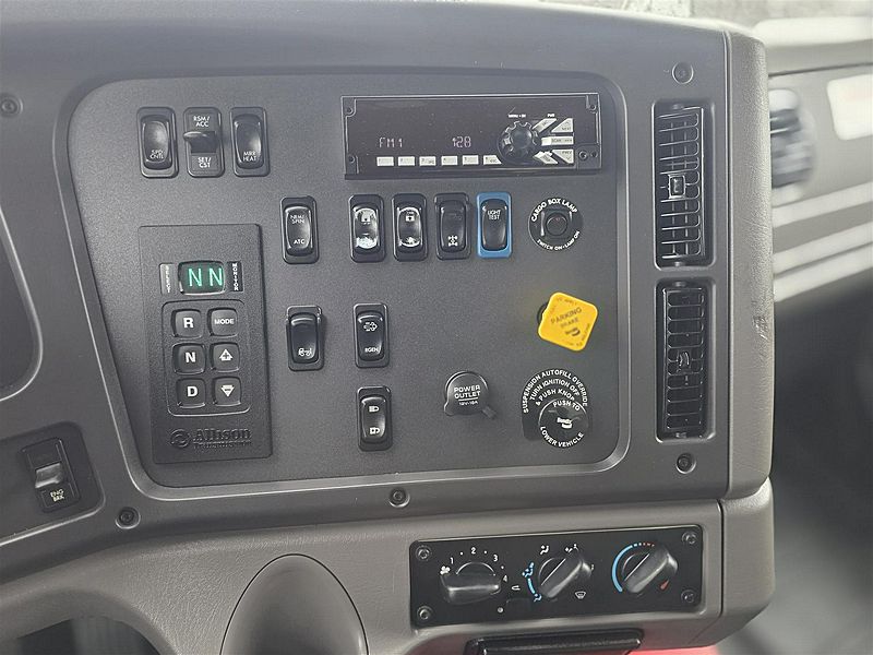 2018 Freightliner M2