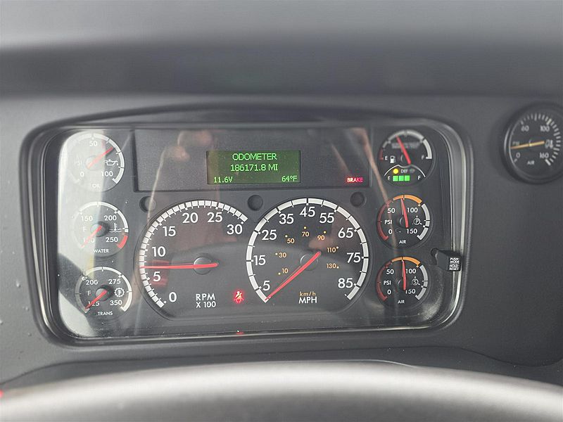 2018 Freightliner M2