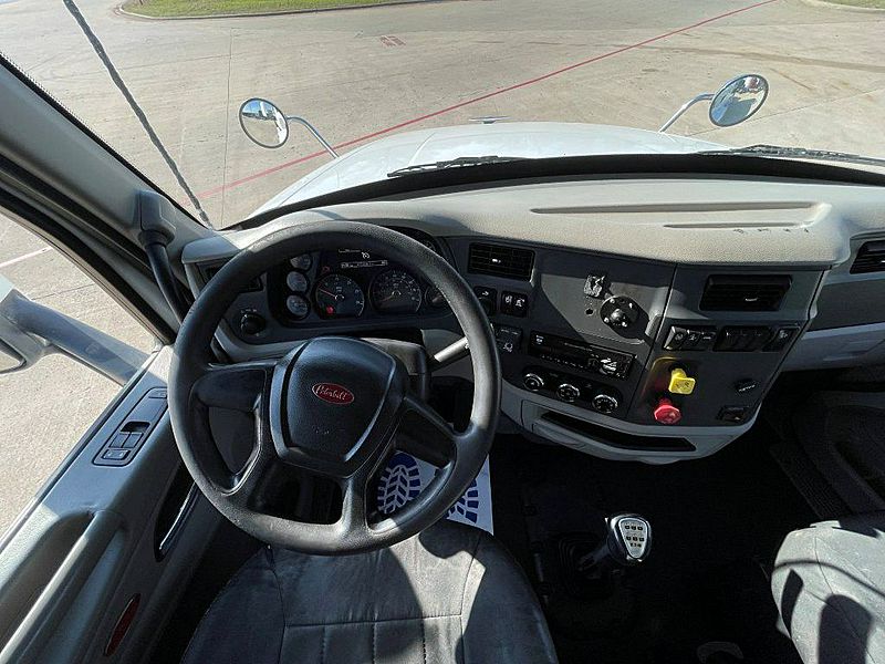 2019 Peterbilt 567