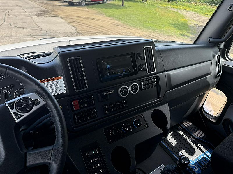 2027 Freightliner 114SD