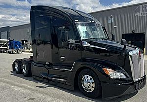 2023 Kenworth T680 - Sleeper Truck