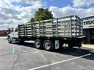 2018 Freightliner M2 106