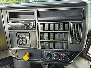 2019 Mack GR84F