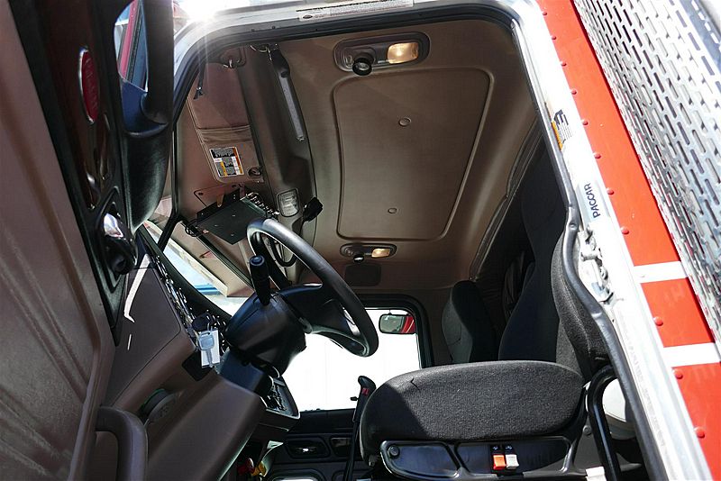 2021 Peterbilt 389