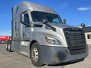 2022 Freightliner CASCADIA 126 - Sleeper Truck
