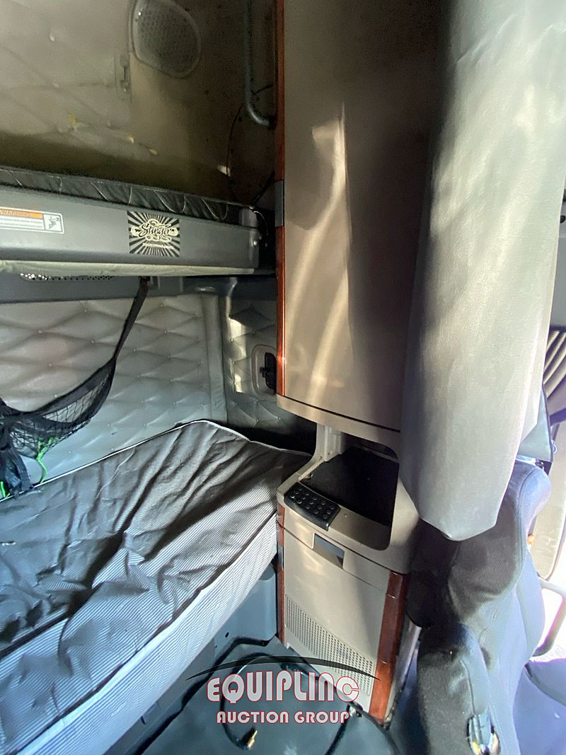 2014 Freightliner Cascadia