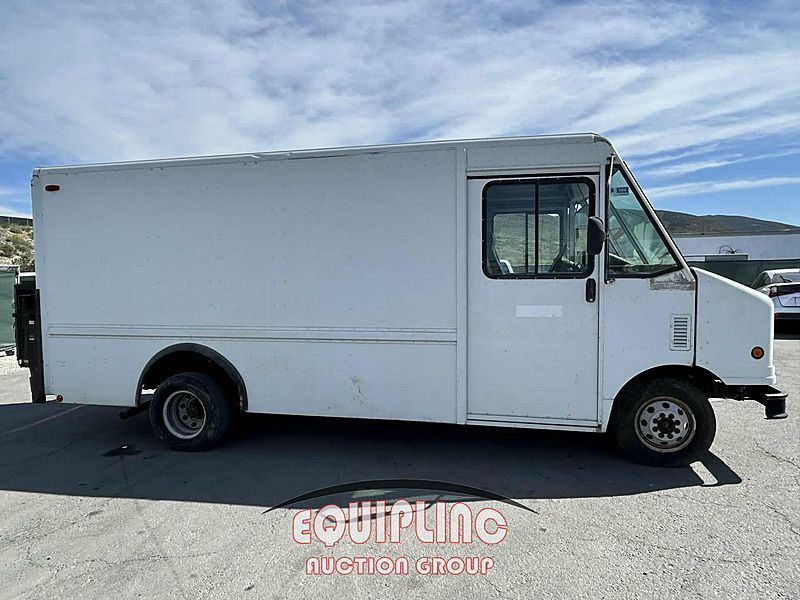 2002 Ford UTILIMASTER 4X2 S/A STEP VAN