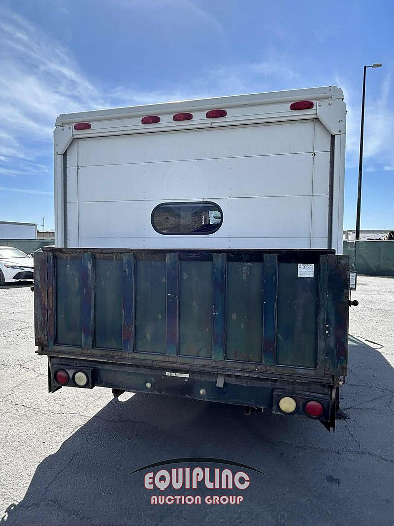 2002 Ford UTILIMASTER 4X2 S/A STEP VAN