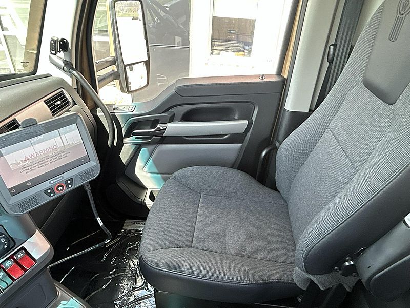 2023 Kenworth T680